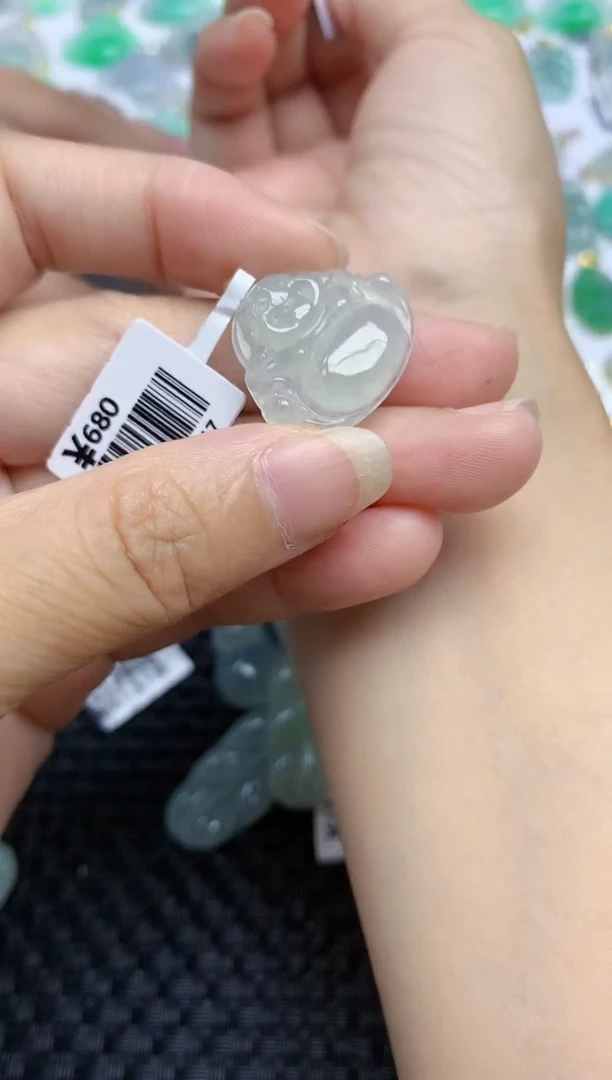 翡翠18K金镶嵌颈饰天然翡翠A货