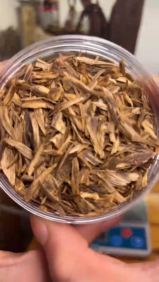 沉香沉香碎屑虫漏勾丝50克一罐