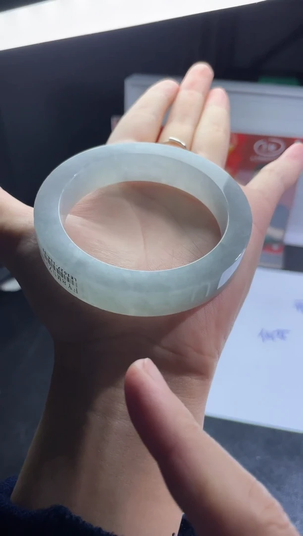 【闪购商品】定制翡翠手镯未镶嵌DDH92011