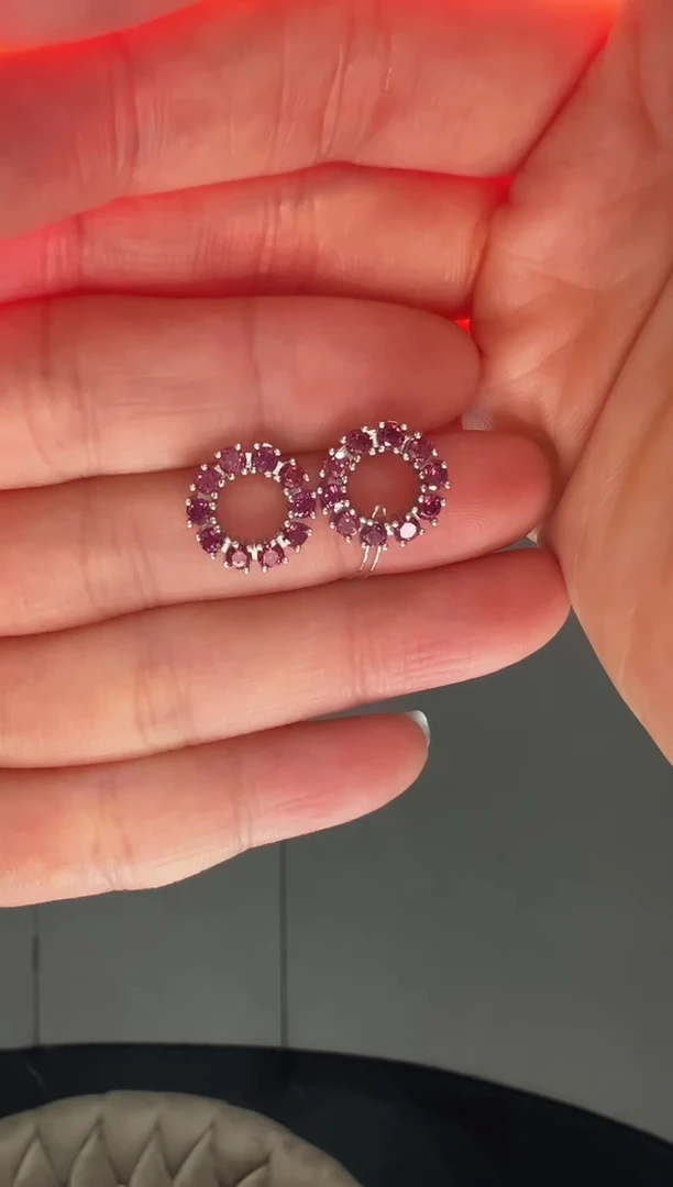 【闪购商品】石榴石耳饰银S925镶嵌8】多样性发其一