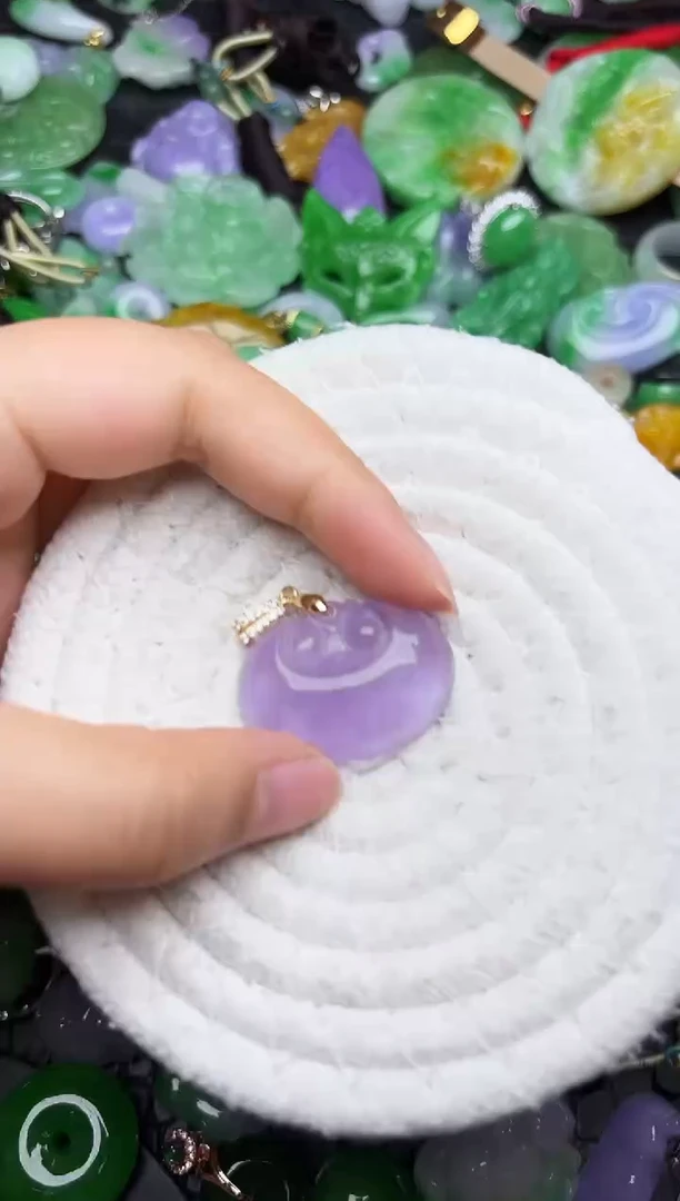 颈饰未镶嵌翡翠缅甸翡翠吊坠