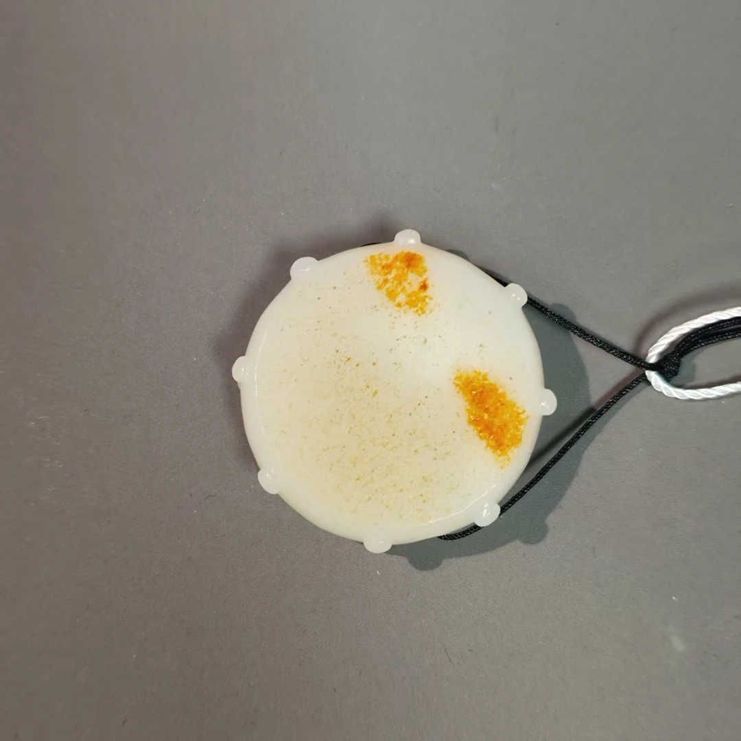 清代和田玉玉鼓挂件