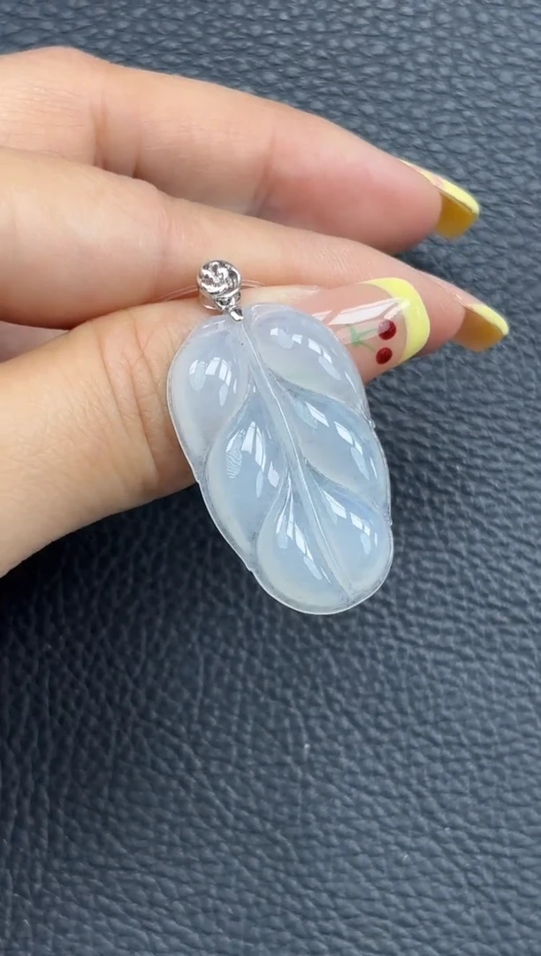 颈饰18K金镶嵌翡翠YM404-7-2 叶子