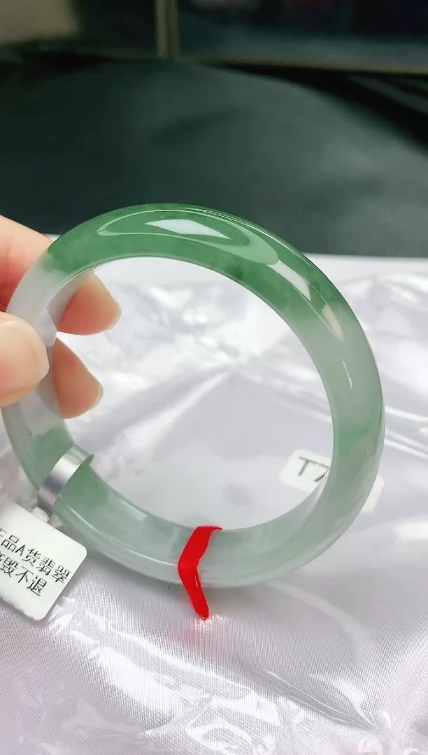 未镶嵌手镯翡翠缅甸天然A货翡翠手镯