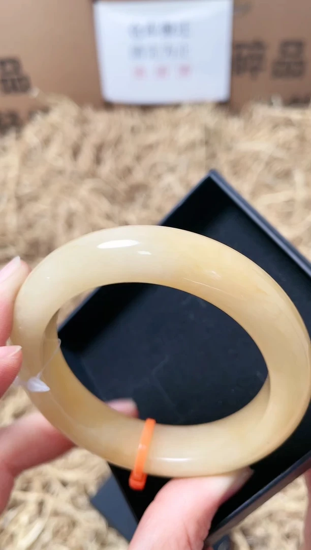 未镶嵌手镯石英质玉30-Q473-57