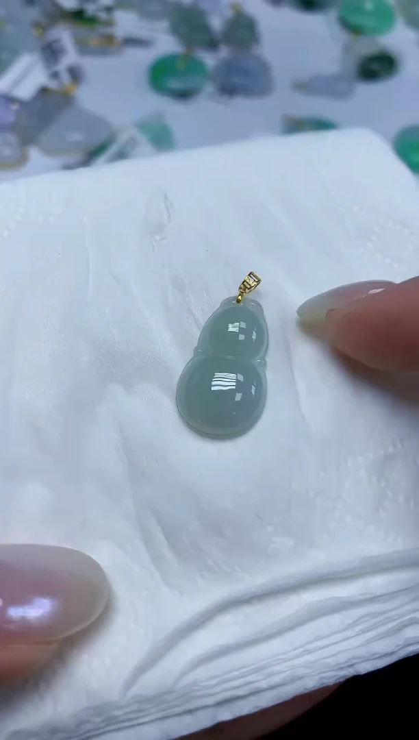 翡翠18K金镶嵌颈饰天然缅甸翡翠A货