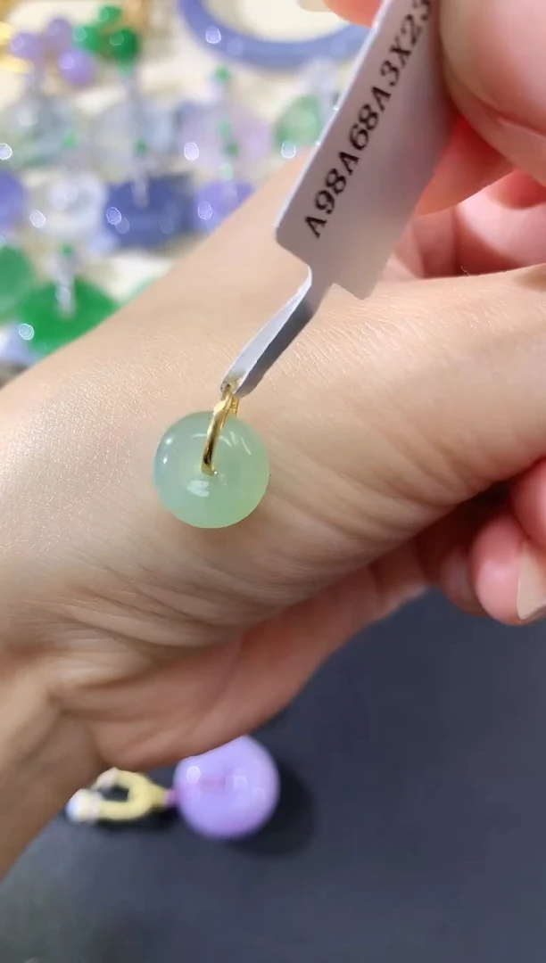 吊坠(不含链)18K金镶嵌翡翠9|