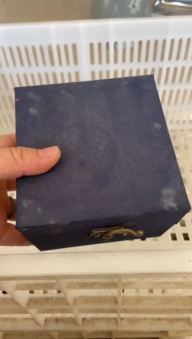 杯无运费险有瑕疵的摄影的产品有使用过的痕迹有点脏介意勿拍