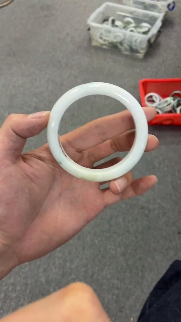 未镶嵌手镯翡翠ﾟ****ノ天然翡翠手镯