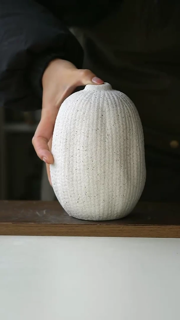 【闪购商品】陶瓷出瑞典毛衣花瓶@4-2@