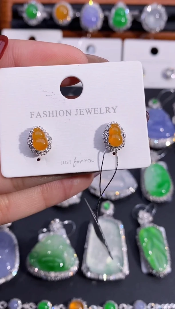 【闪购商品】翡翠耳饰18K金镶嵌耳饰