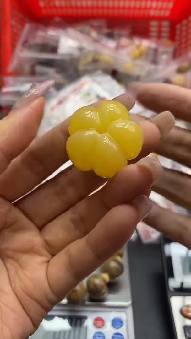 琥珀未镶嵌珠宝奇石2863