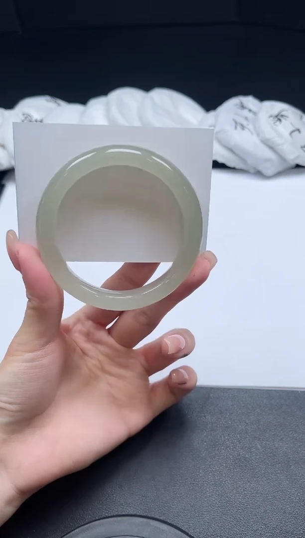未镶嵌手镯石英质玉028-56