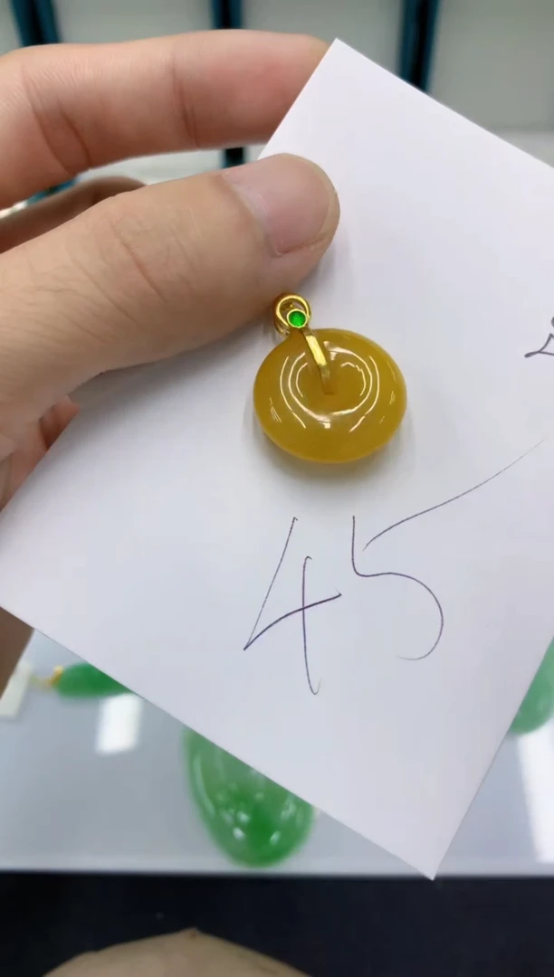 颈饰未镶嵌翡翠翡翠