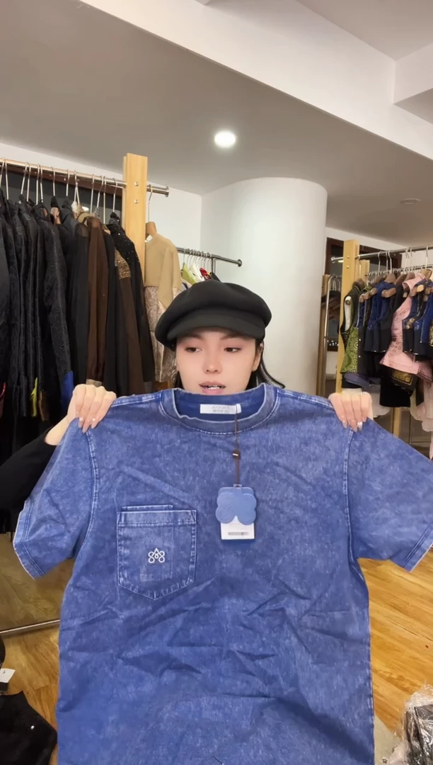 半袖     S码      120斤