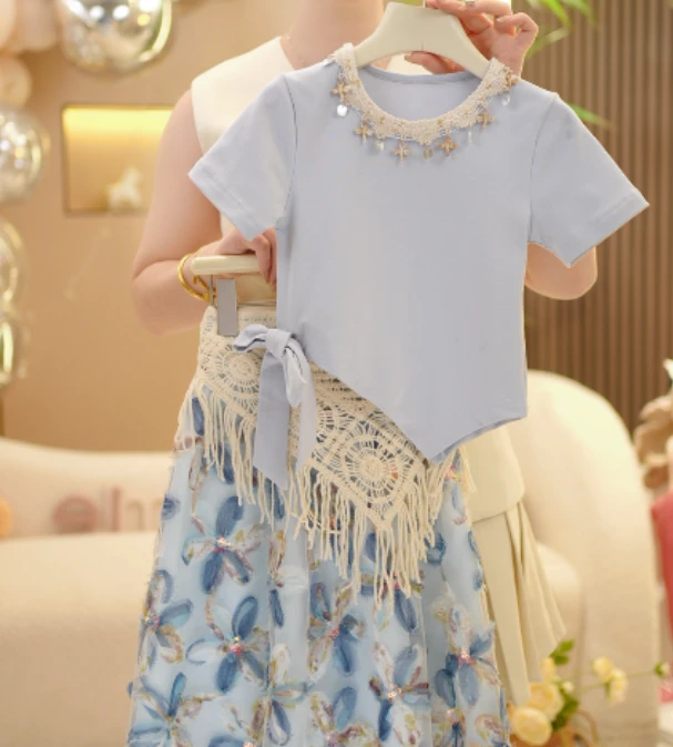 【现货在仓】2025女童夏季新款碎花时尚百搭荷叶边甜美设计感套装