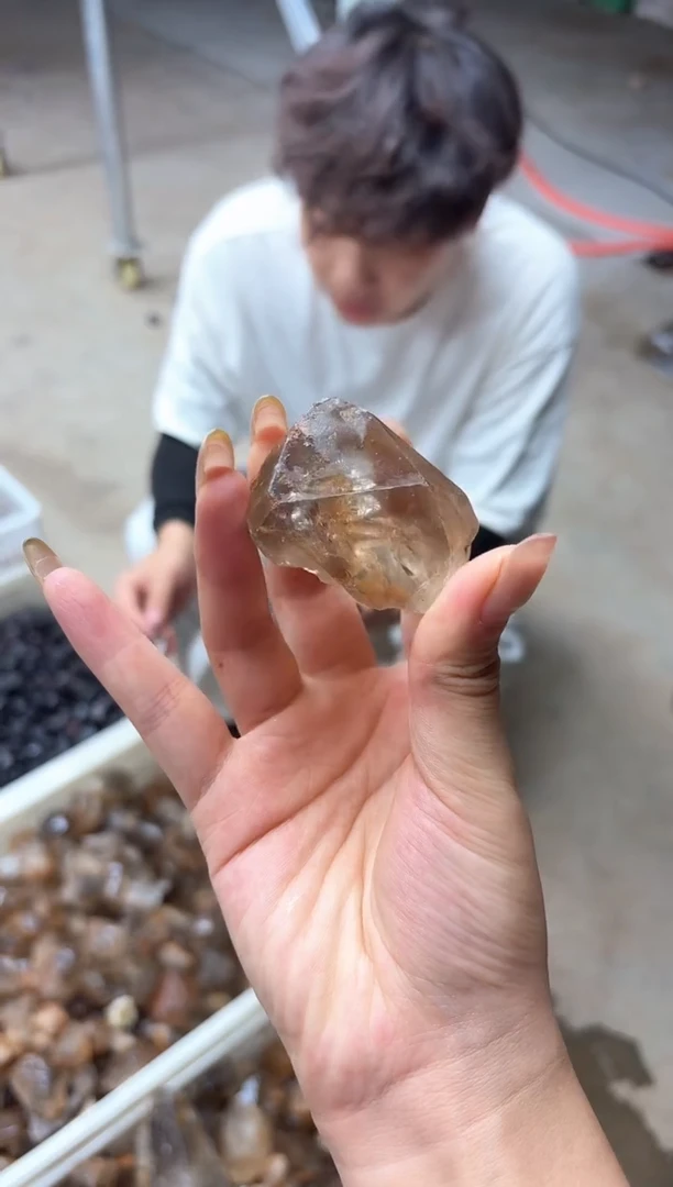 未镶嵌水晶大型摆件（非配饰）茶水晶 990