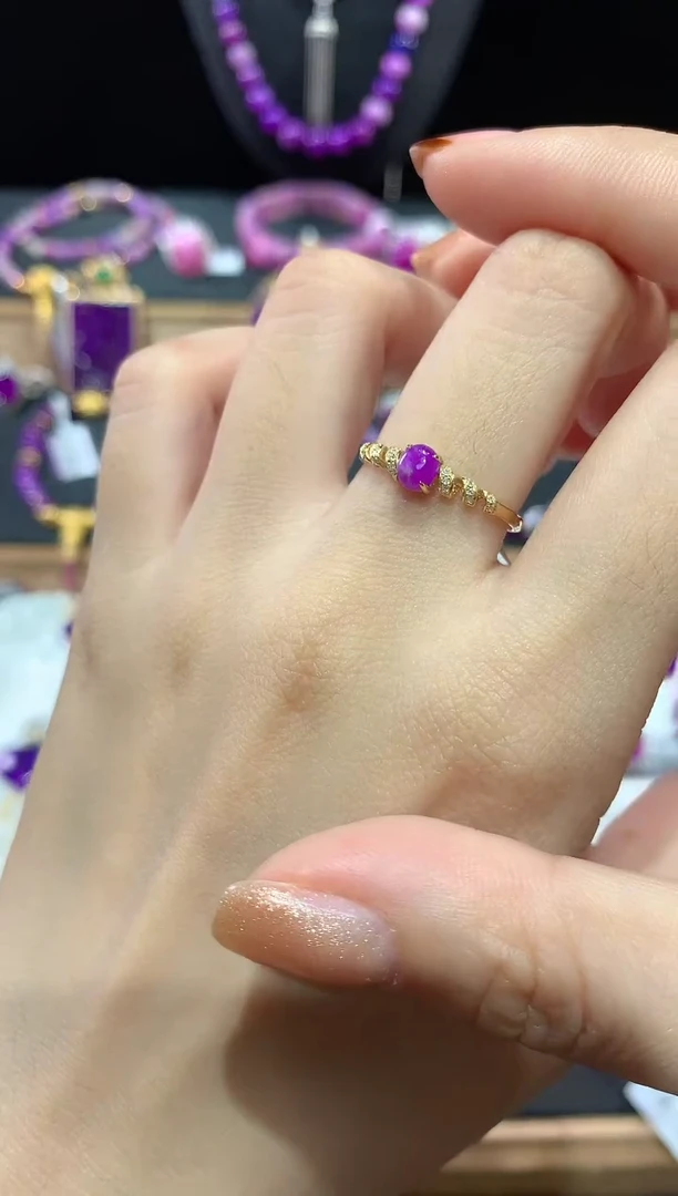 苏纪石（舒俱来）18K金镶嵌.戒指