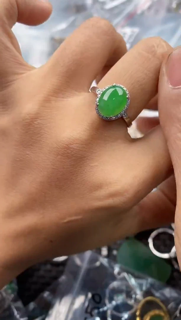 银S925镶嵌戒指翡翠888         2