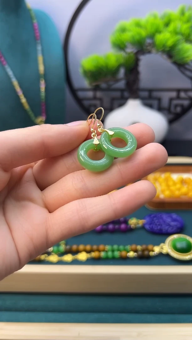 【闪购商品】和田玉耳饰14K金镶嵌E126