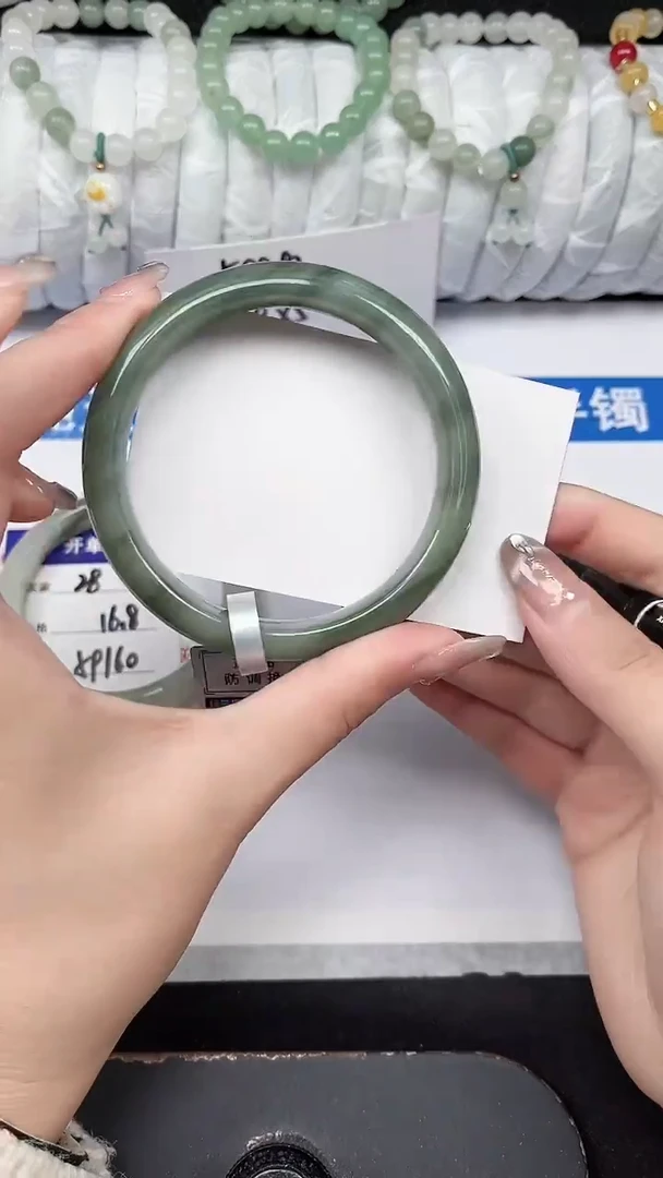 未镶嵌手镯石英质玉29-61/62