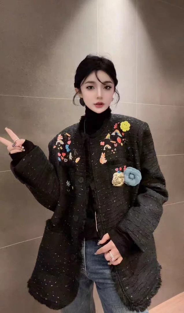 动漫卡通短款宽松型女秋季短外套厚款常规款中长款