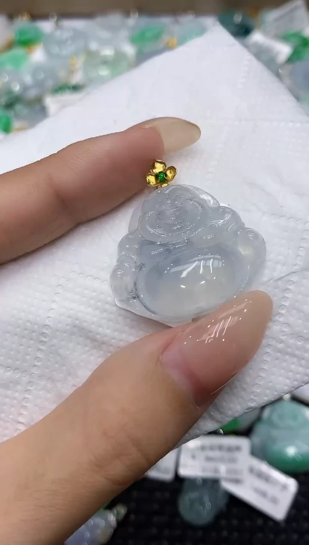 颈饰18K金镶嵌翡翠111111111111