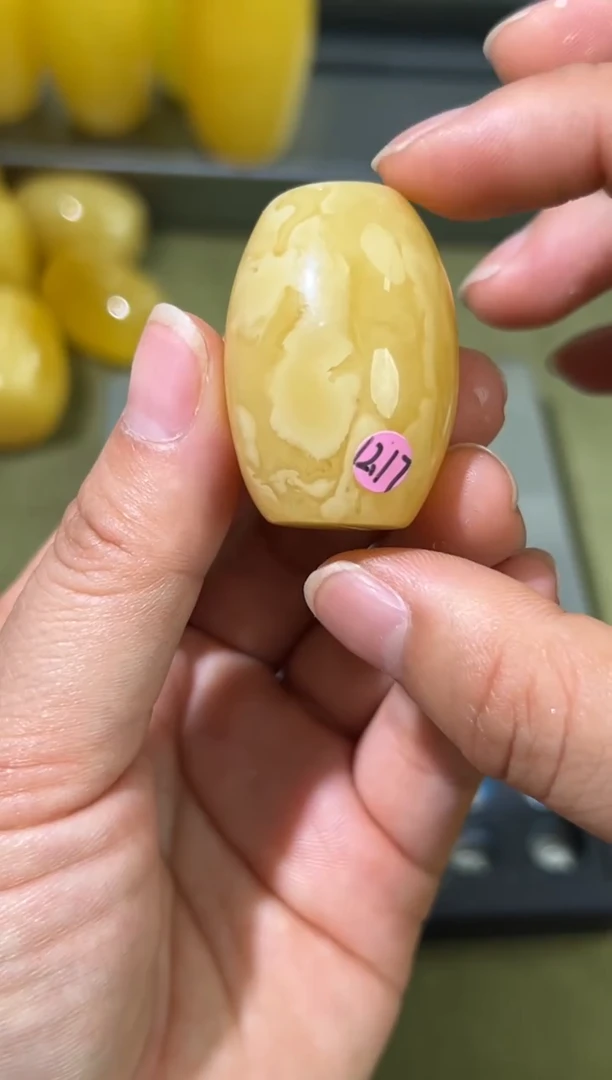 裸石琥珀未镶嵌琥珀蜜蜡吊坠