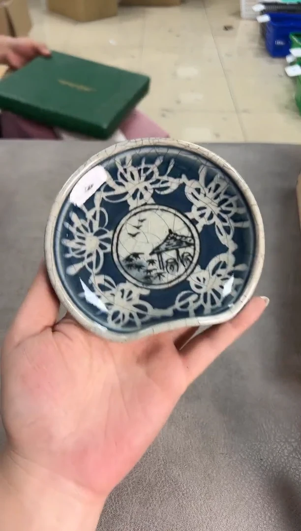两个 皮小桃瓷器 都是大漂亮