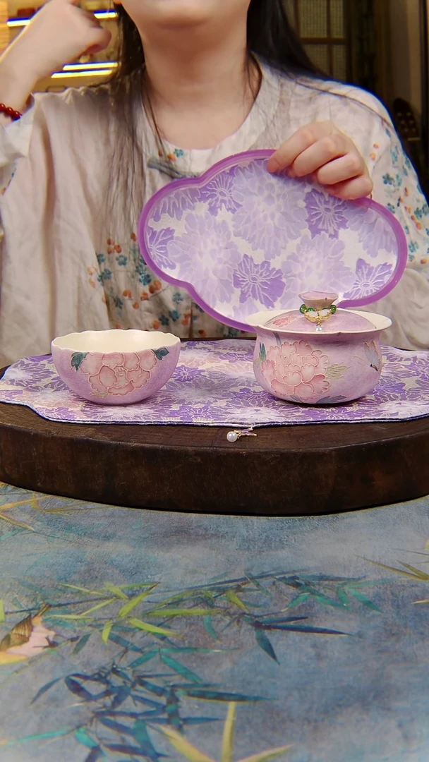 3775154907758330583三件套