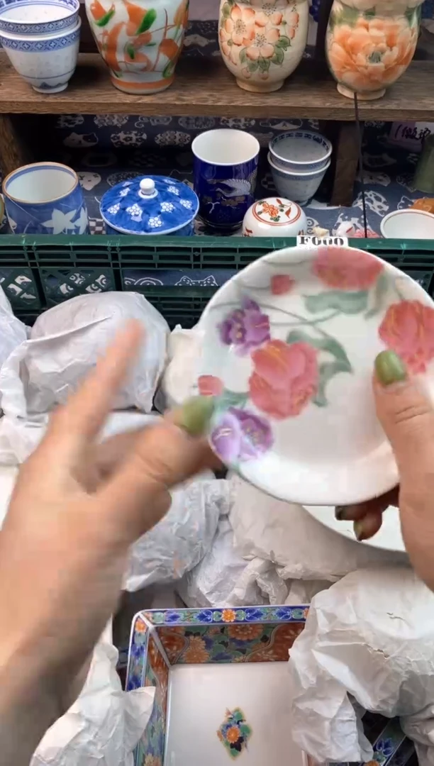 瓷片小**姐
