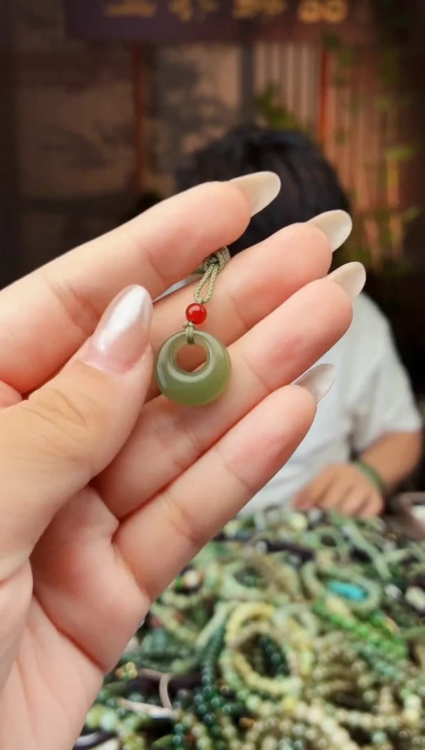 颈饰未镶嵌和田玉多样性发货拍一发一