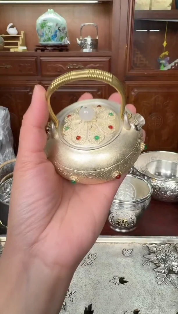 足银精工手工掐丝镶嵌缠枝莲双提梁大唐泡茶壶