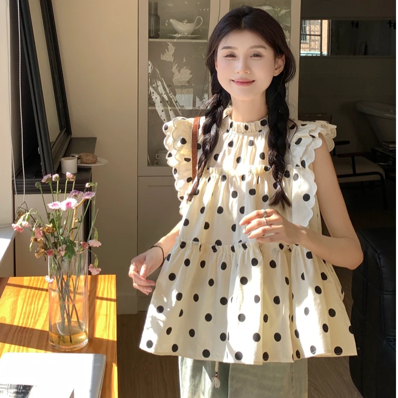 甜美波点飞飞袖衬衫女夏季2025新款重工设计感木耳边宽松别致小衫