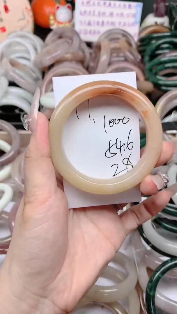 石英质玉手镯未镶嵌1000