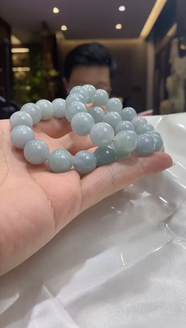 【闪购商品】翡翠手串未镶嵌翡翠手串多样性发货发其一