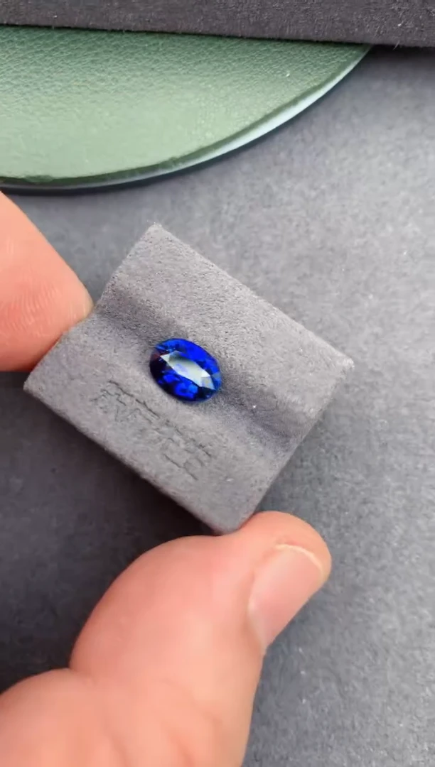 裸石蓝宝石2.5ct 皇家蓝蓝宝石 定制