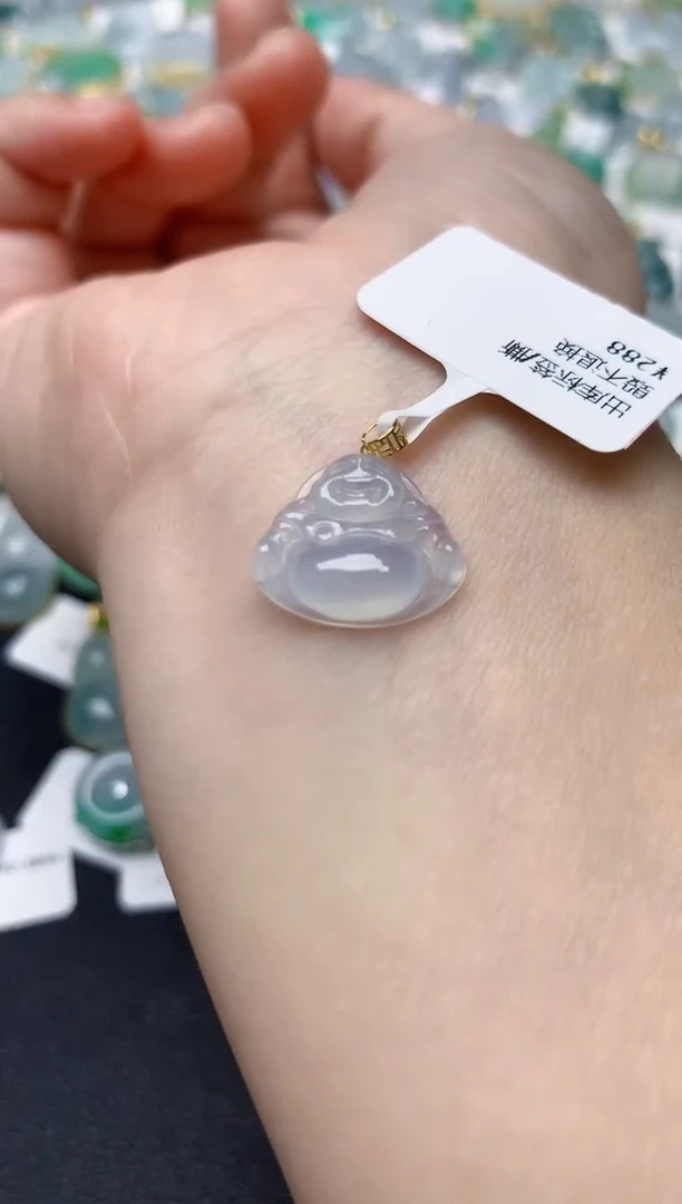 颈饰18K金镶嵌翡翠天然缅甸A货翡翠