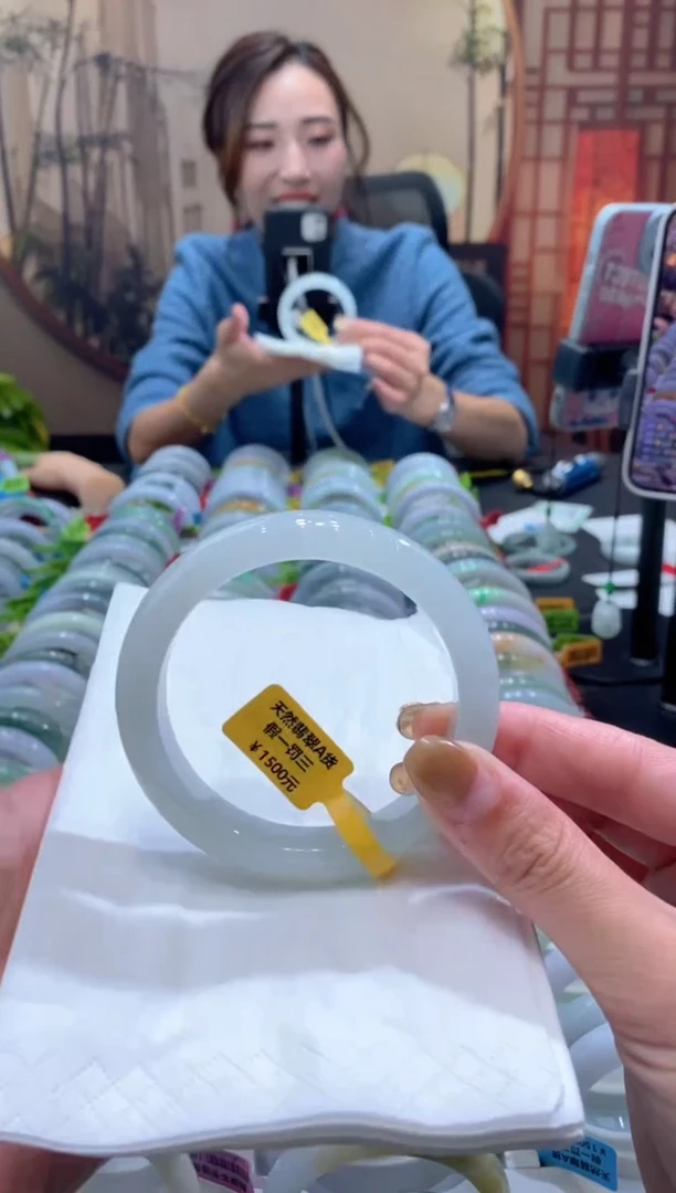 未镶嵌手镯翡翠000083058