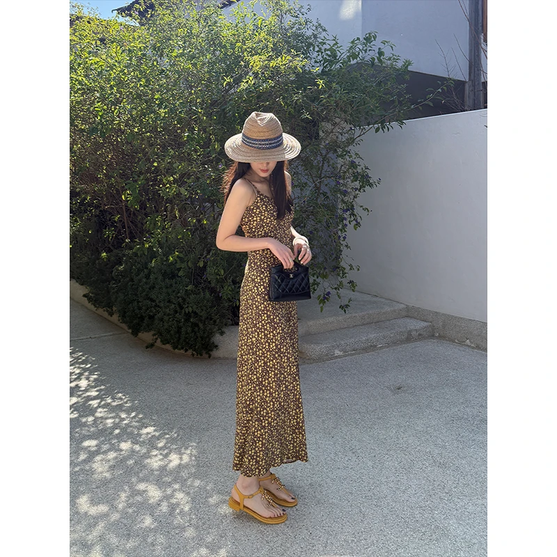 杨小妖小黄花 A级桑蚕丝手绘碎花吊带连衣裙子全真丝女2025新款