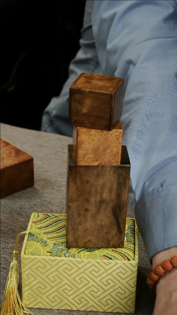 金丝楠肆**玖金丝楠木戒指盒1对名片盒1