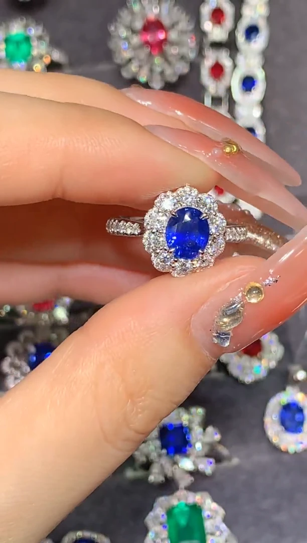 戒指蓝宝石18K金镶嵌1.22CT