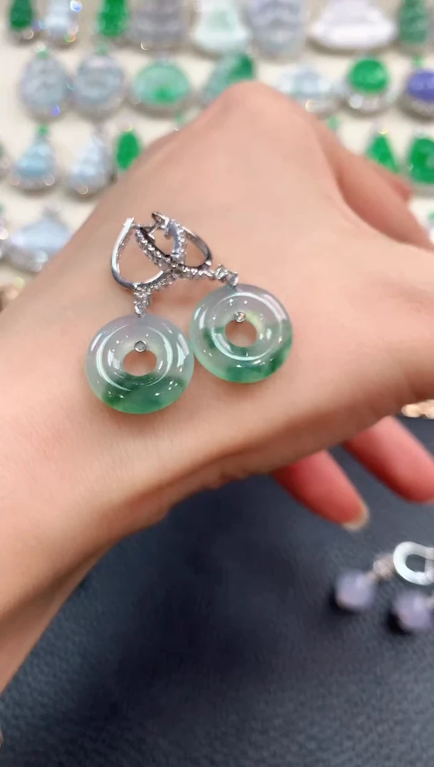 【闪购商品】翡翠耳饰18K金镶嵌n24