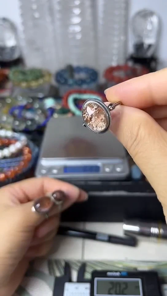 【闪购商品】水晶戒指银S925镶嵌4矿坑