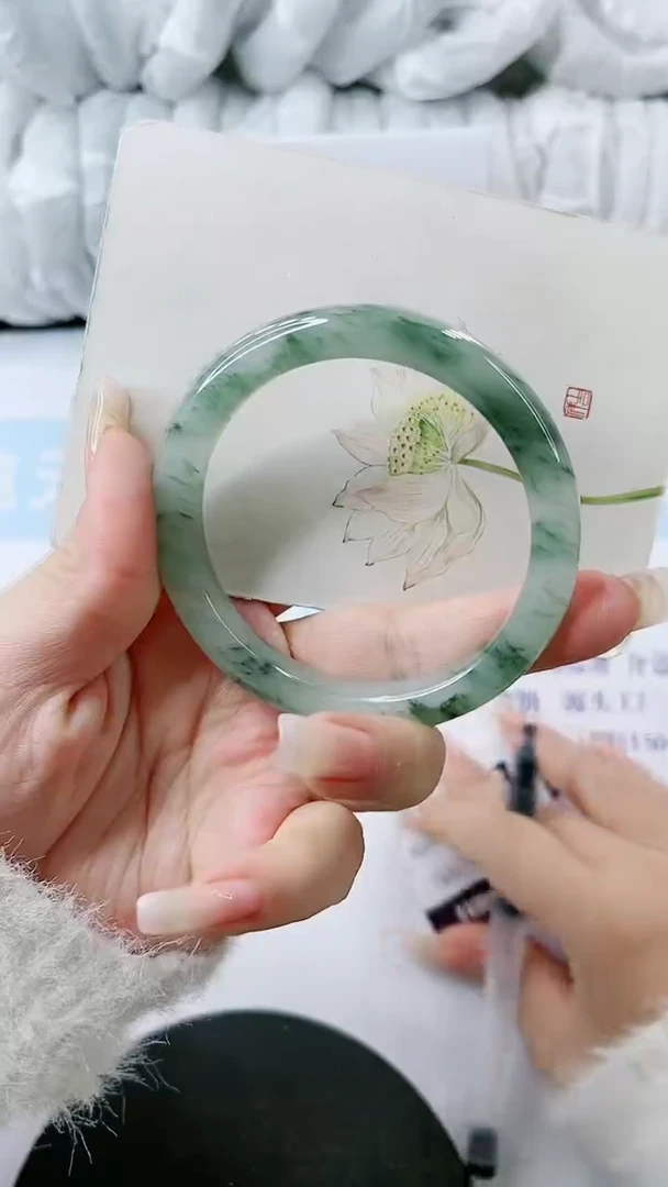 【闪购商品】石英质玉手镯未镶嵌多样性发货V498