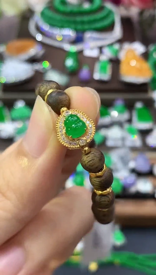 18K金镶嵌手串翡翠C30