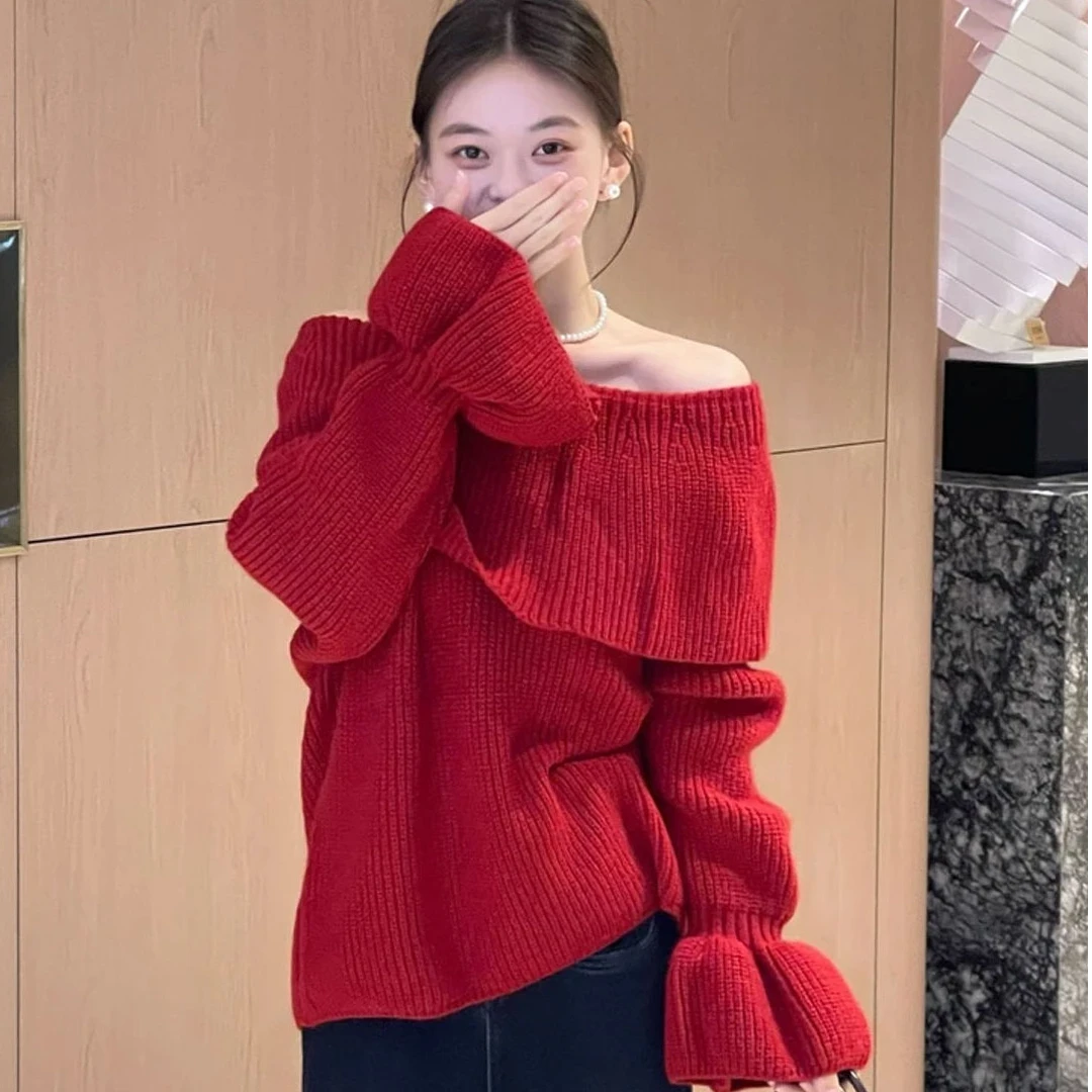 圣诞新年战袍红色喇叭袖一字肩毛衣女秋冬宽松慵懒风氛围感针织衫