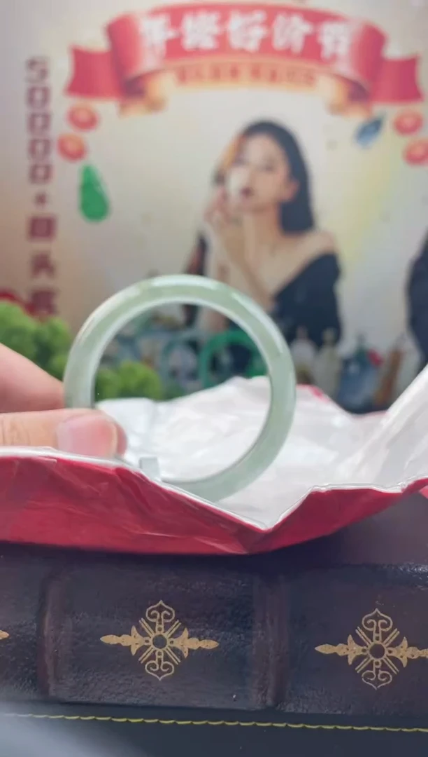 【闪购商品】翡翠手镯未镶嵌手镯14