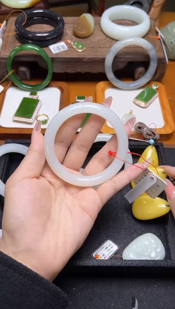 未镶嵌手镯和田玉青海野牛沟 59圈