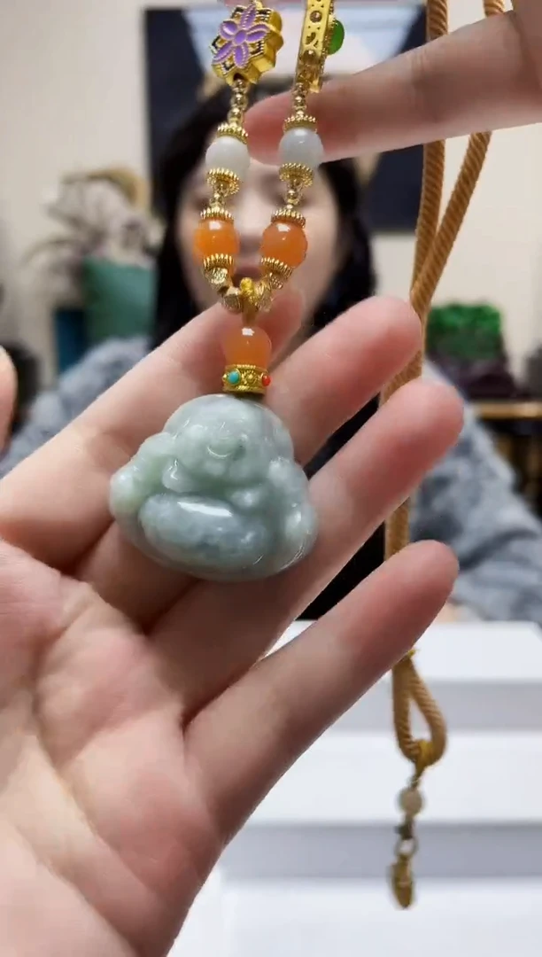 颈饰未镶嵌翡翠吊坠1